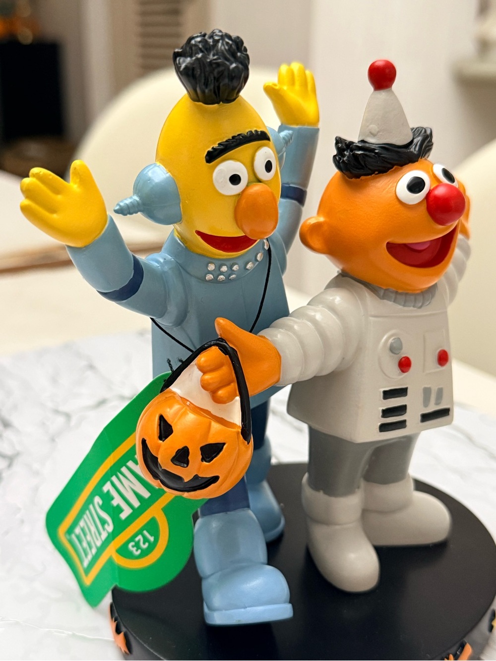 Sesame Street Bert Ernie Halloween Costume Figurine Pumpkin Trick or Treat Decor - Picture 6 of 6